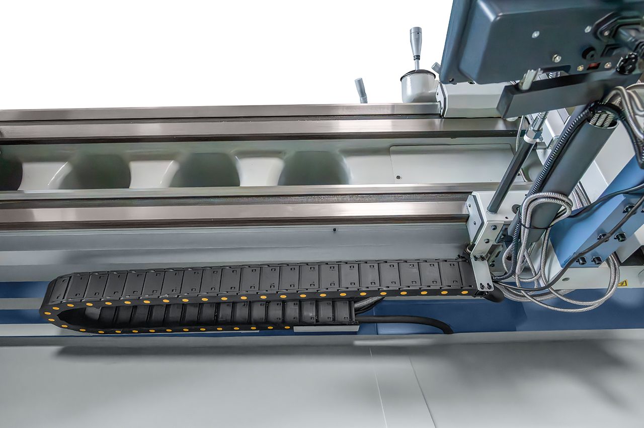 Produktionsdrehmaschine Goliath 800 x 2000 inkl. 3-Achs-Digitalanzeige *
