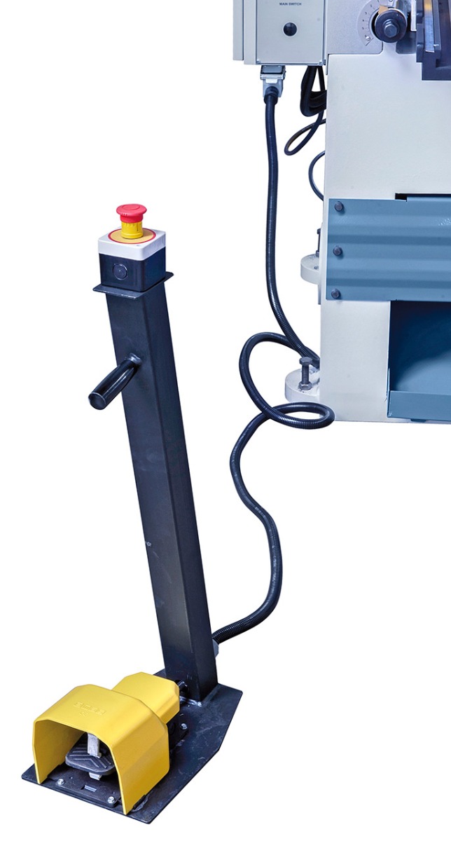 Motorische Tafelschere mit Blechauswurf nach vorne (max. 400 mm) und hinten MTE 1100 x 6 mm NCC *