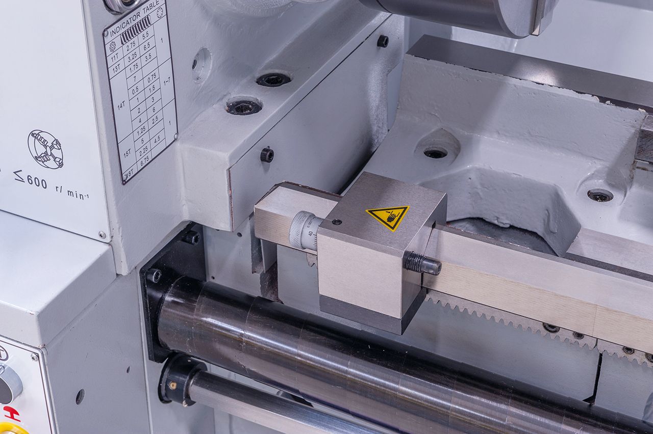 Universaldrehmaschine Solid 460 x 1500 Pro inkl. 3-Achs-Digitalanzeige *