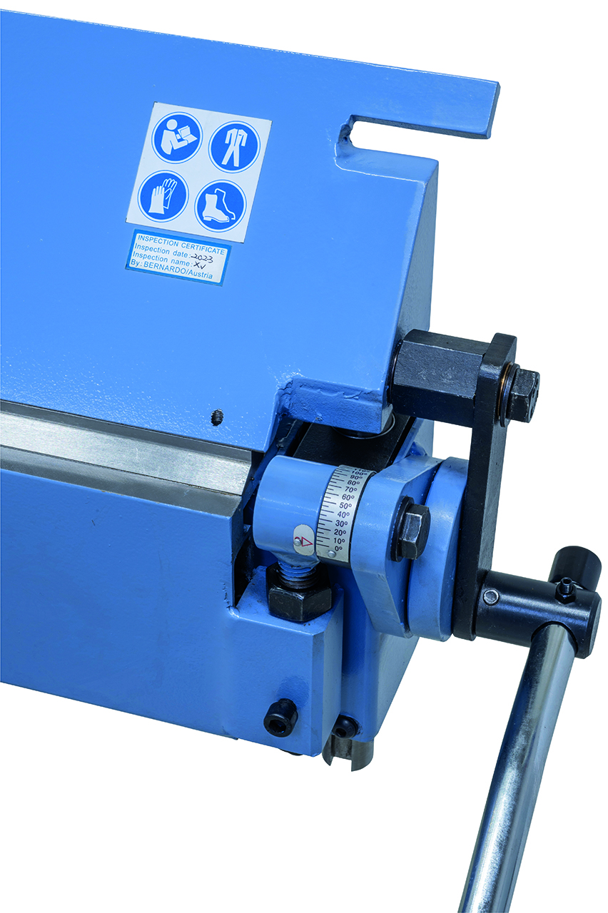 Schwenkbiegemaschine BB 2540 RS mit Rollenschere
