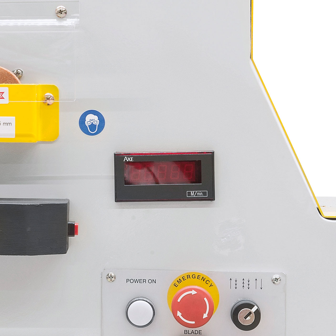 Vertikalbandsäge VMS 610 A mit automat. Tischvorschub **
