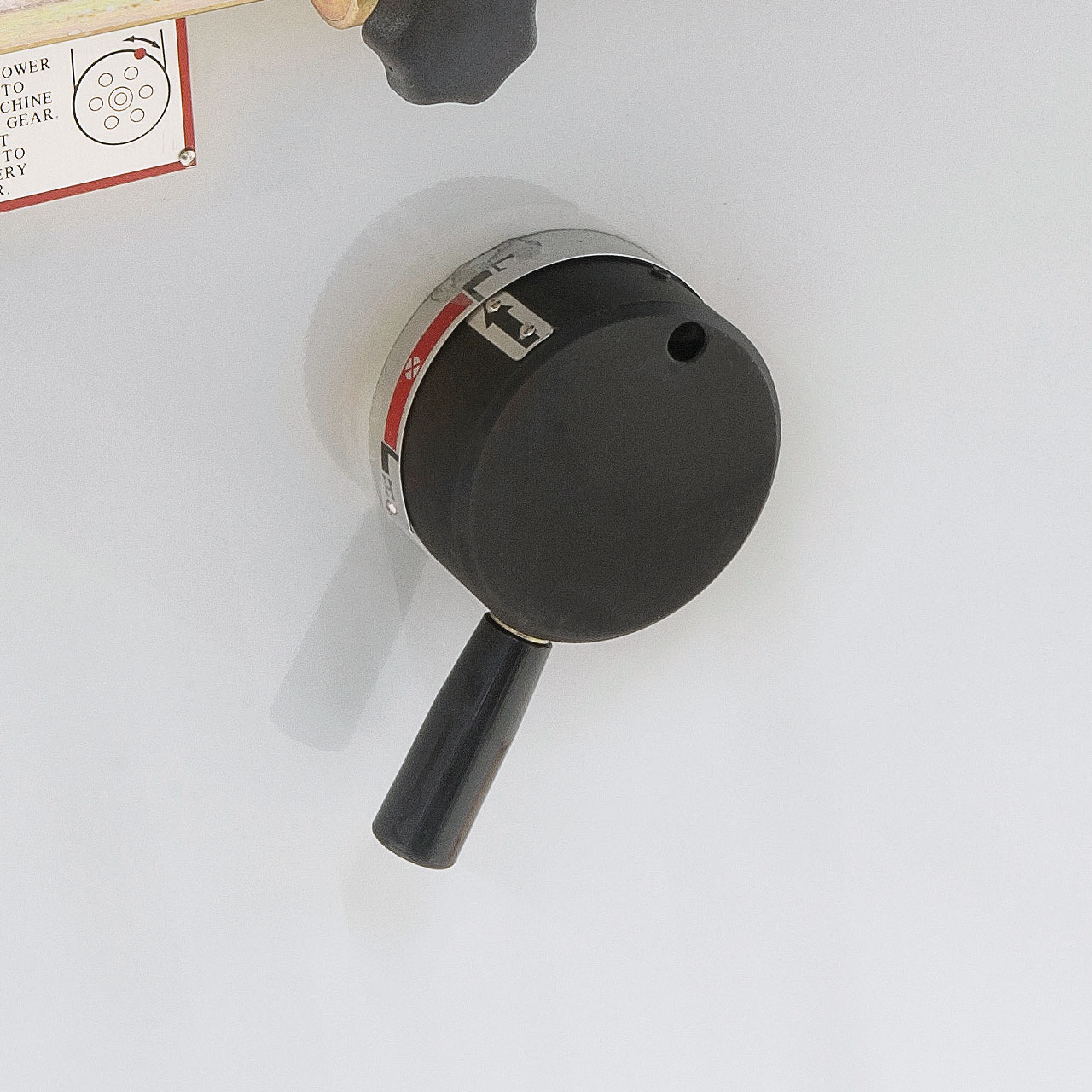 Vertikalbandsäge VMS 610 A mit automat. Tischvorschub **