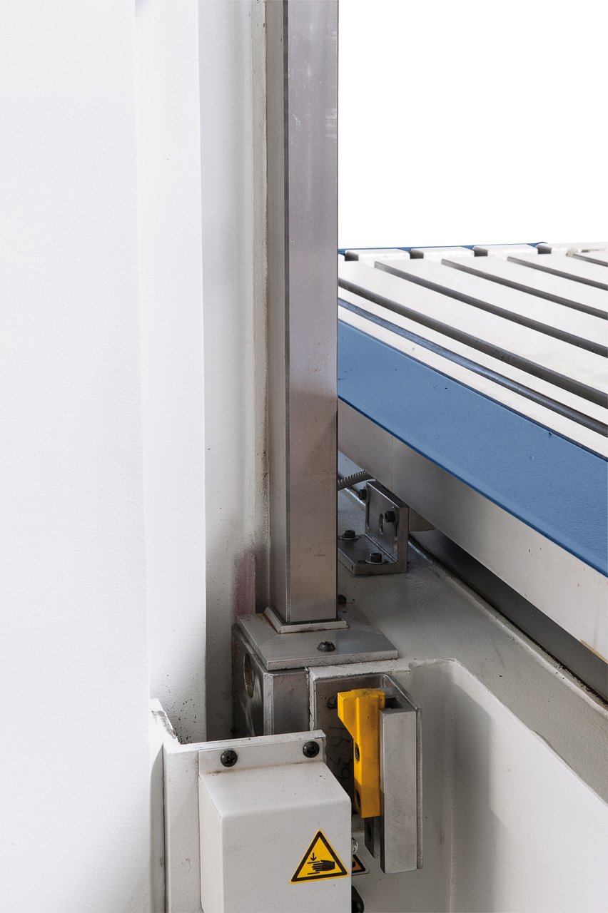 Universalfräsmaschine VARIOMILL FU 1200 E Servo *