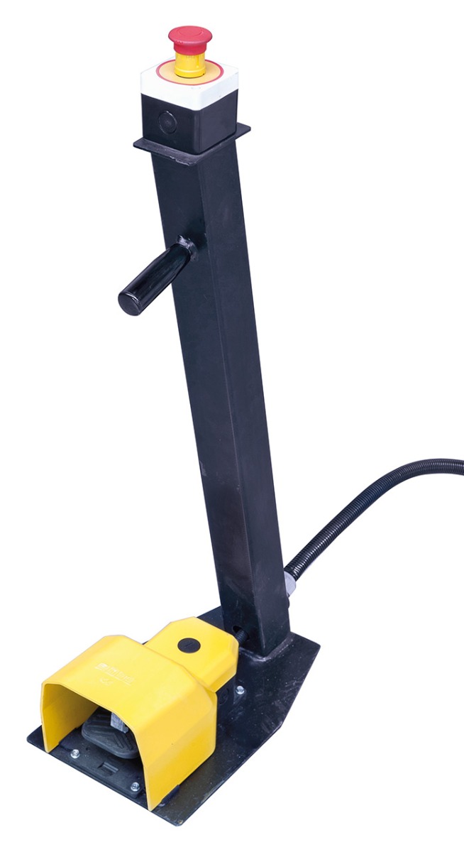 Motorische Tafelschere mit Blechauswurf nach vorne (max. 400 mm) und hinten MTE 3060 x 4 mm NCC *