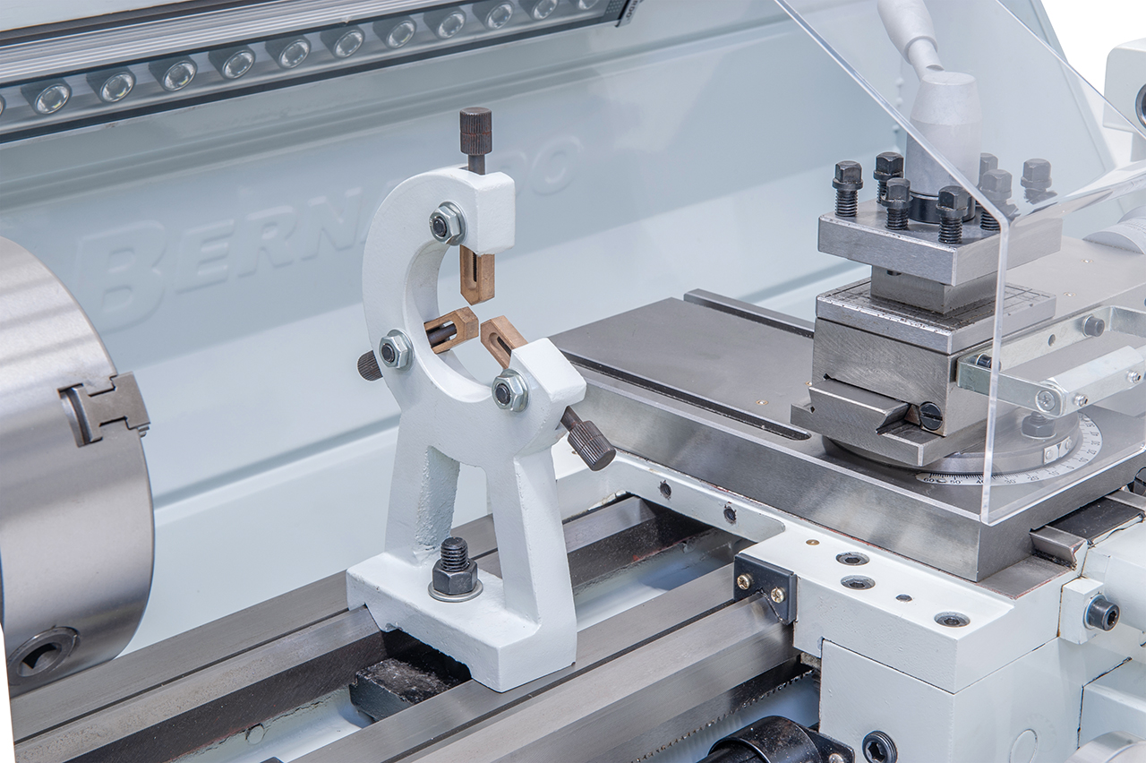 Leit- und Zugspindeldrehmaschine Profi 750 Vario / 230 V