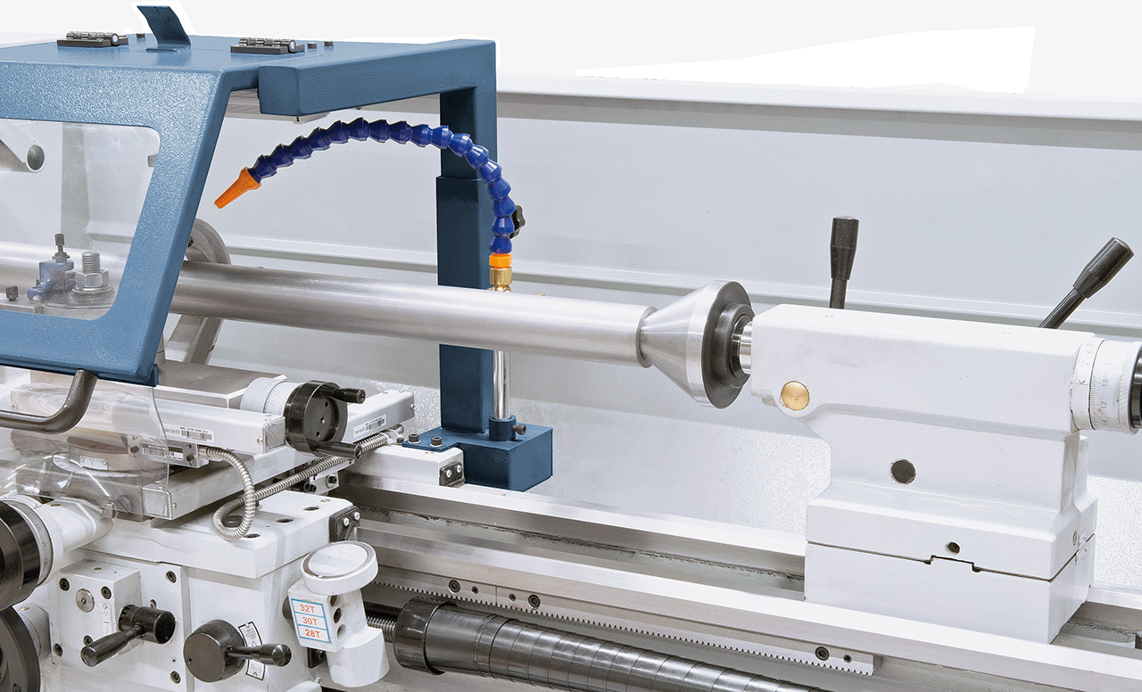 Zentrierkegel diam. 100 mm, ideal zum 
Spannen von Rohren und Hohlkörpern 
(Option).