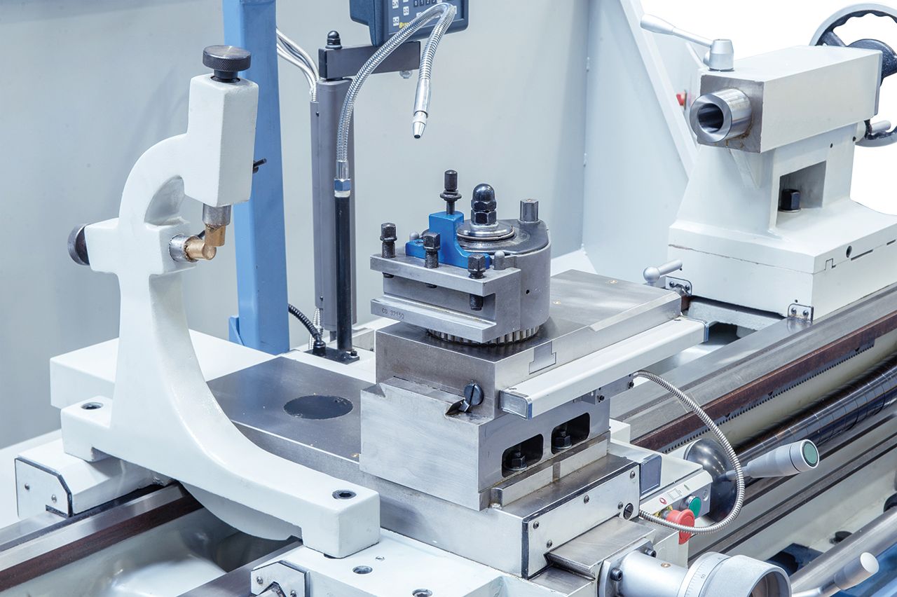 Produktionsdrehmaschine Goliath 660 x 2000 inkl. 3-Achs-Digitalanzeige *