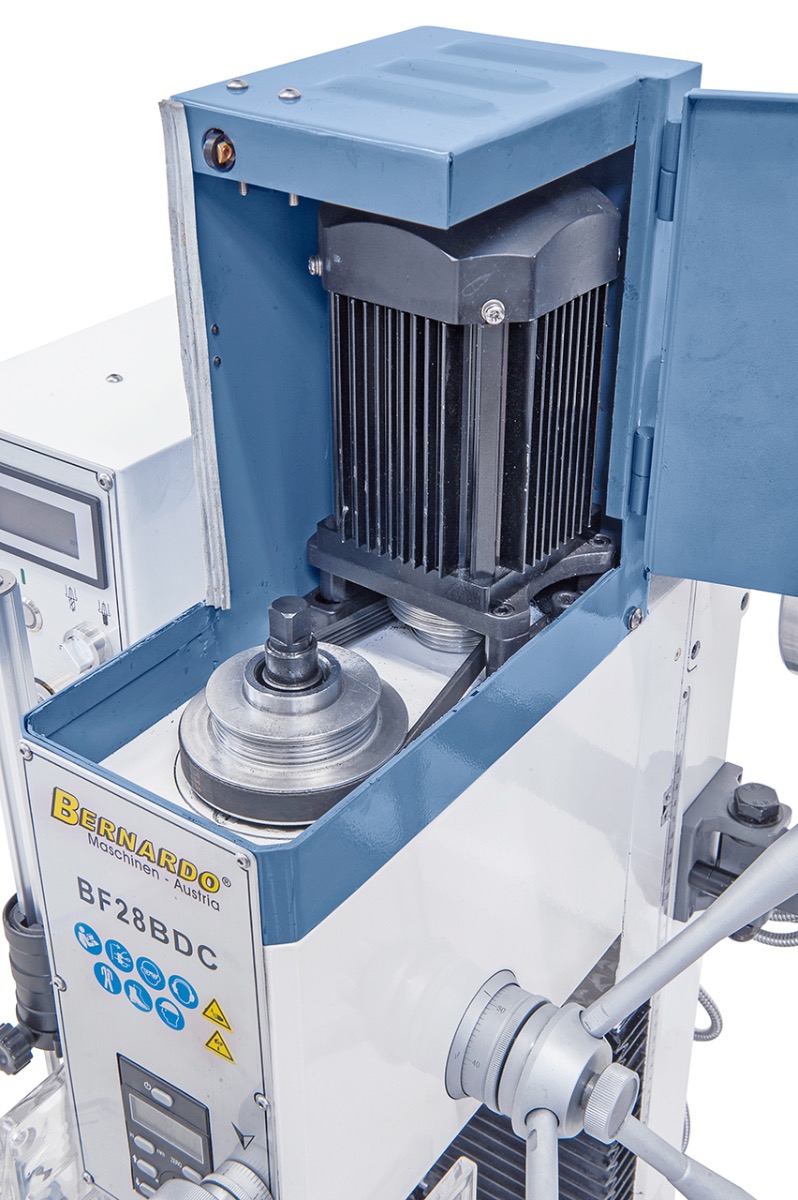Bohr- und Fräsmaschine BF 28 BDC inkl. 3-Achs-Digitalanzeige ES-12 V