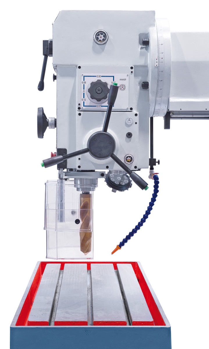 6 automatische Bohrvorschübe über 
Elektromagnetkupplung schaltbar.