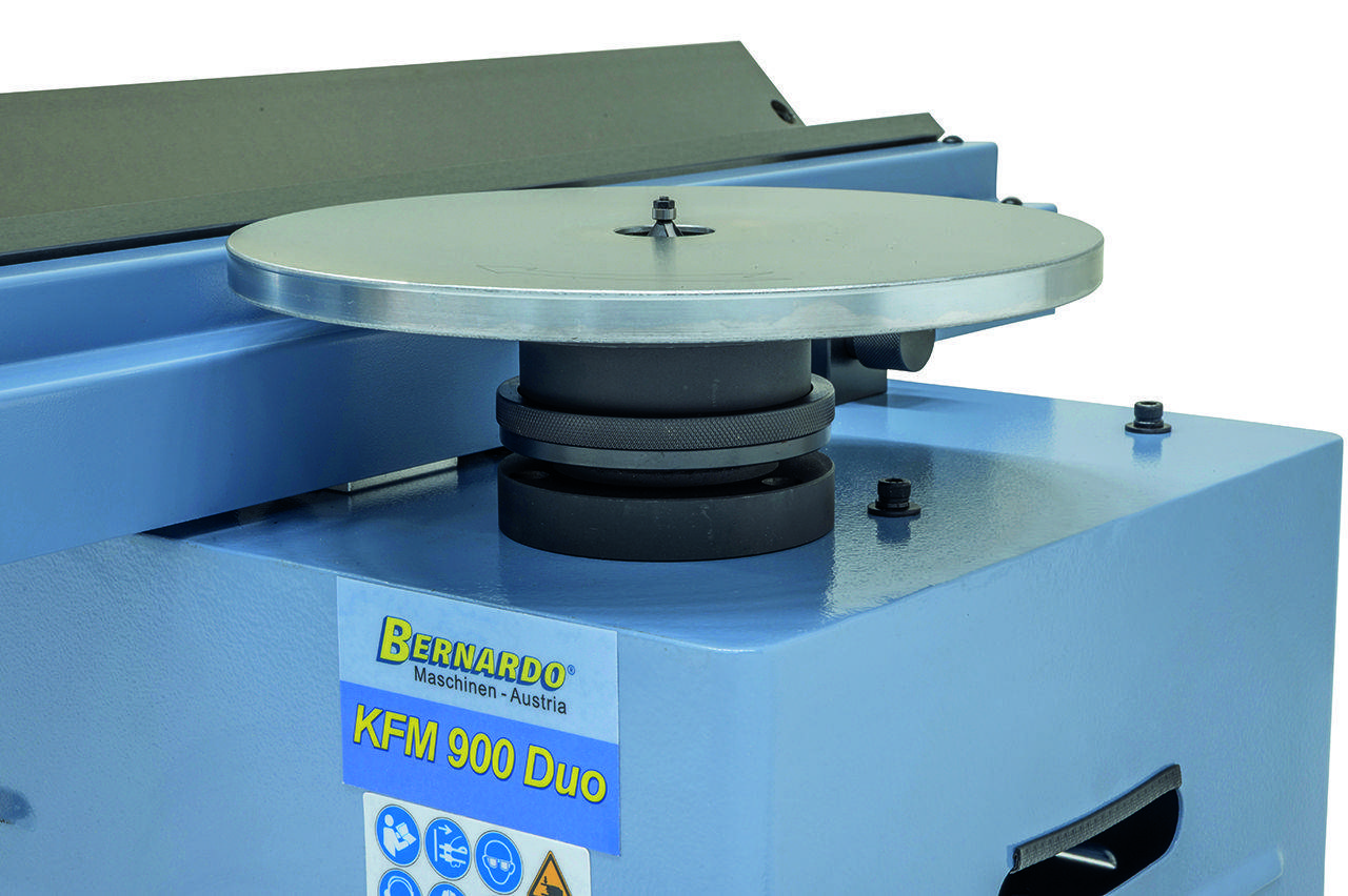 Kanten- und Kontourfräsmaschine KFM 900 Duo