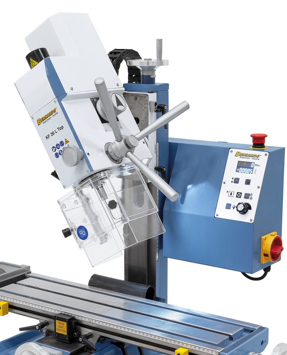 Beidseitig schwenkbarer Fräskopf von -90° bis +90°.
