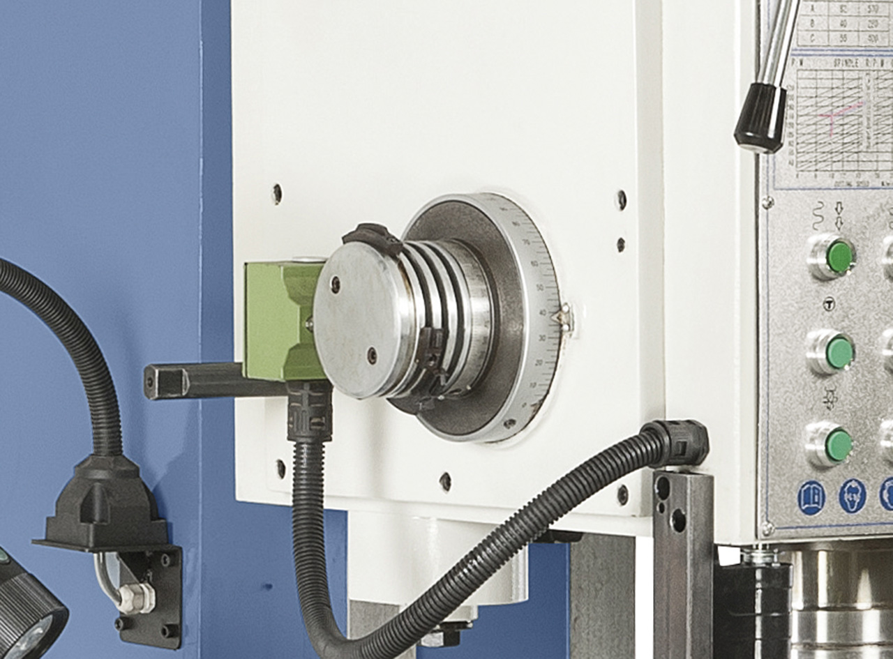 Kastenständerbohrmaschine KBM 80 *