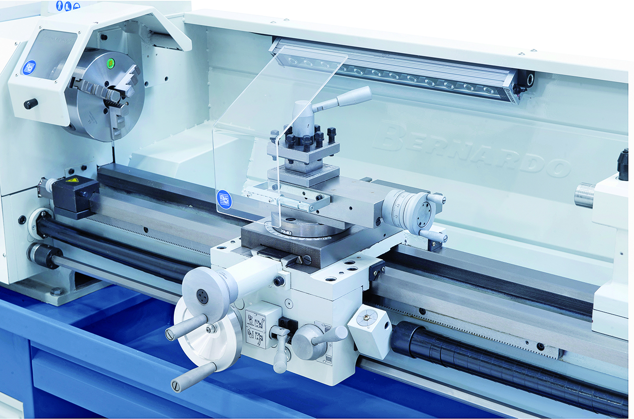 Leit- und Zugspindeldrehmaschine Profi 900 Vario / 400 V