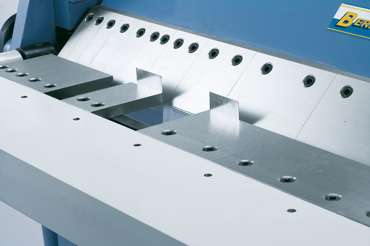 Schwenkbiegemaschine TBS 1020