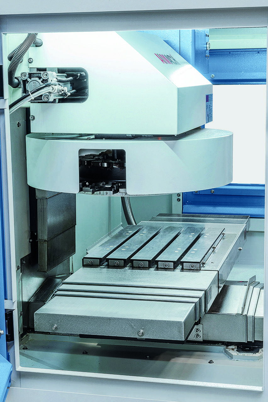 CNC-Vertikal-Bearbeitungszentrum VMC 600 mit Siemens 808D Advanced 16