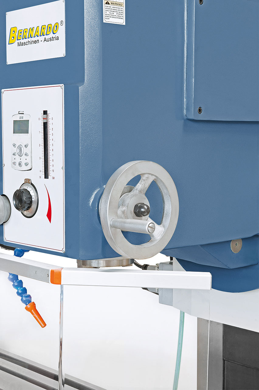 Bettfräsmaschine BFM 200 inkl. 3-Achs-Digitalanzeige ES-12 H u. pneum. WK-Klemmung **