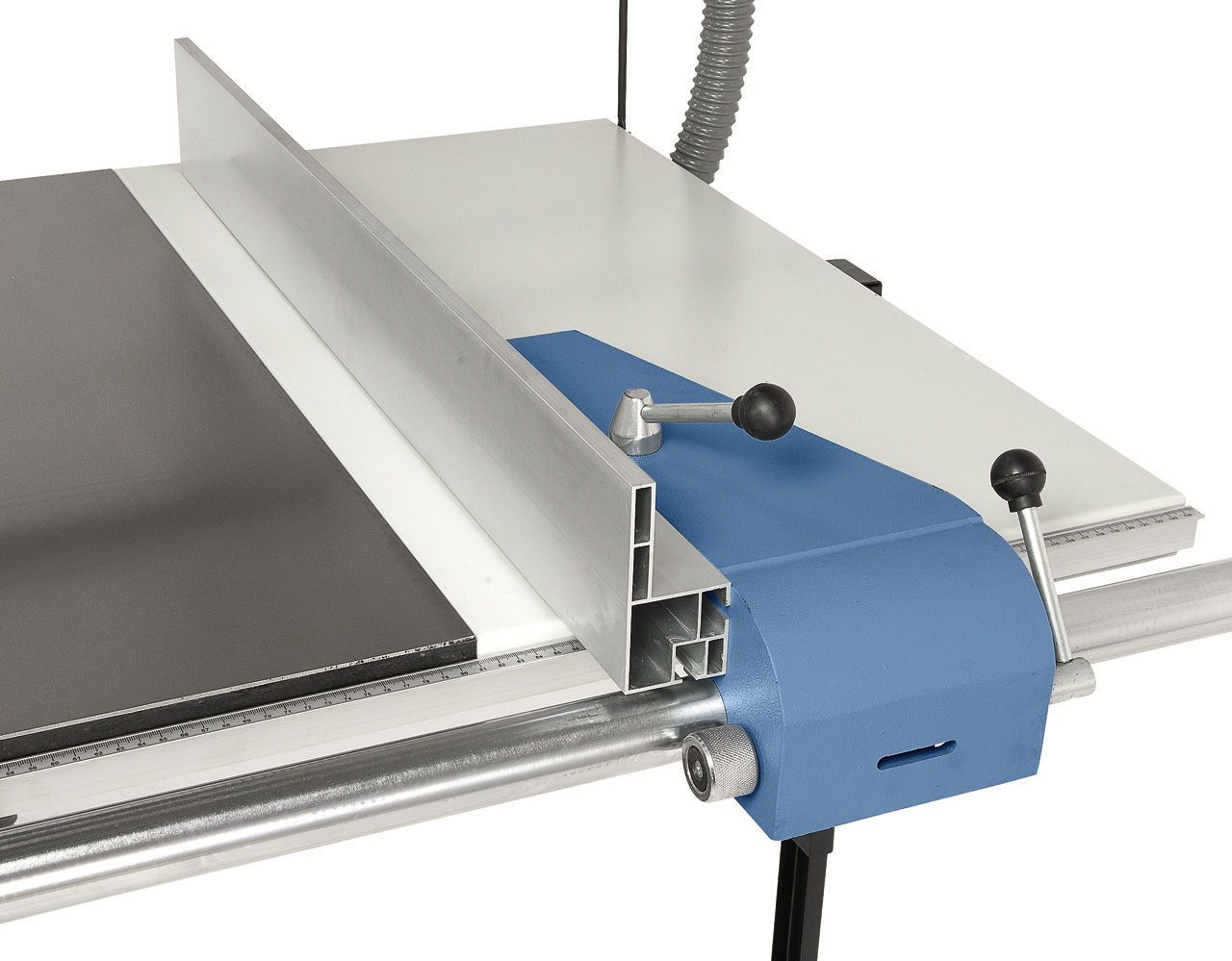 Abklappbarer Parallelanschlag mit mikrometrischer Feineinstellung (Vorteil bei großen Platten)