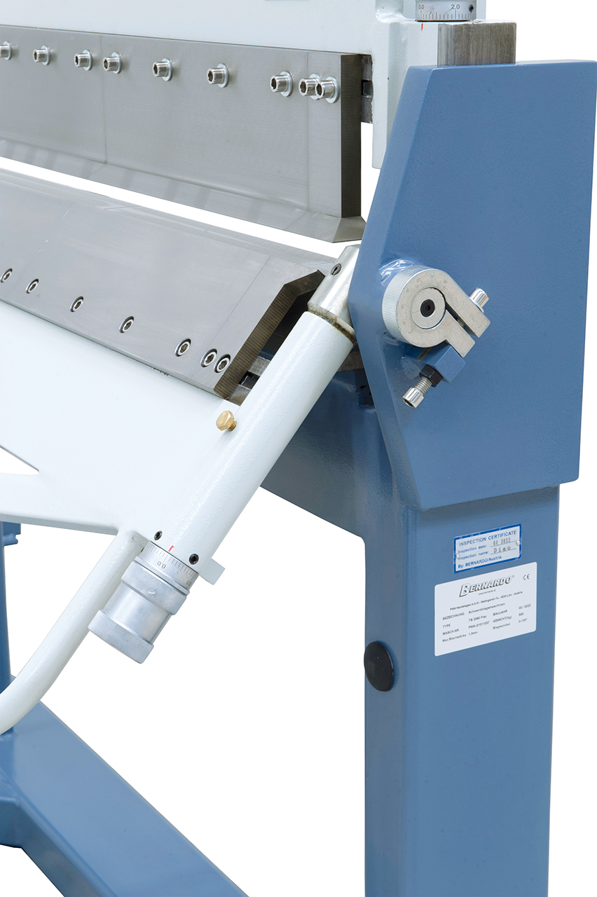 Schwenkbiegemaschine TB 2070 Flex *