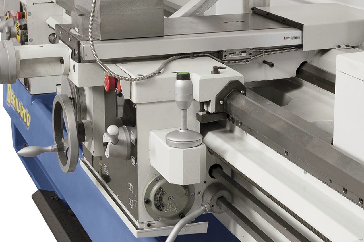 Produktionsdrehmaschine Titan 800 x 3000 inkl. 3-Achs-Digitalanzeige *