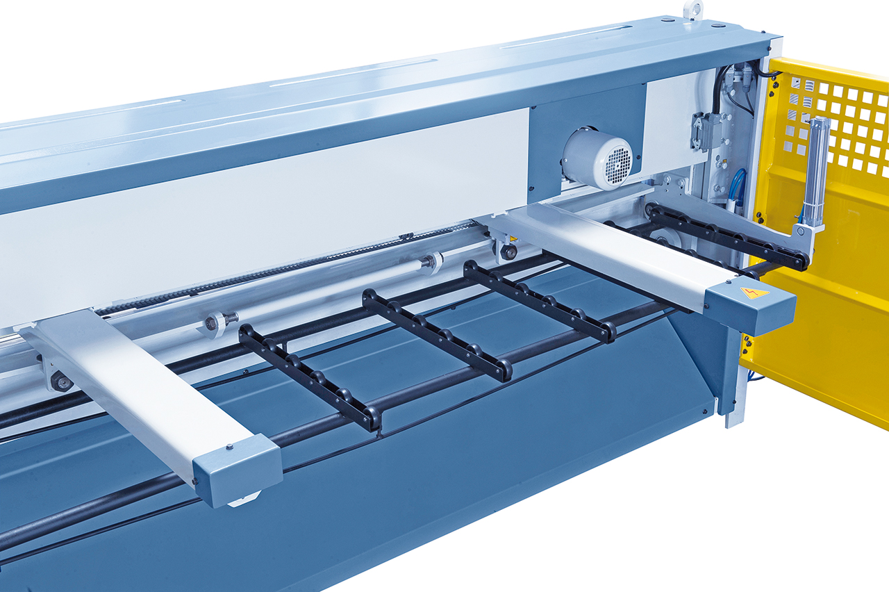 Motorische Tafelschere MTA 3060 x 3 mm NCC mit pneumat. Blechhochhaltevorrichtung *