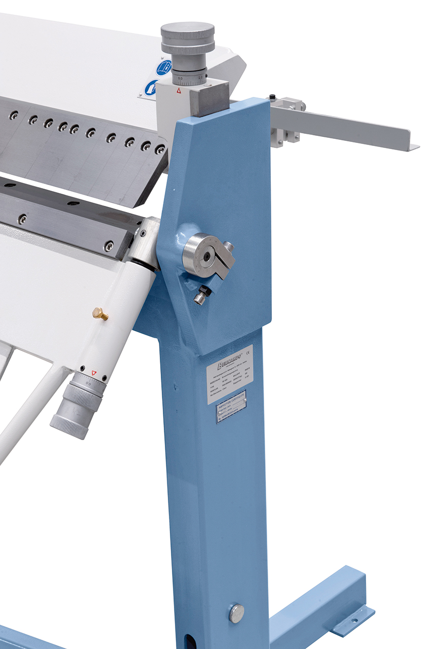 Schwenkbiegemaschine TB 1500
