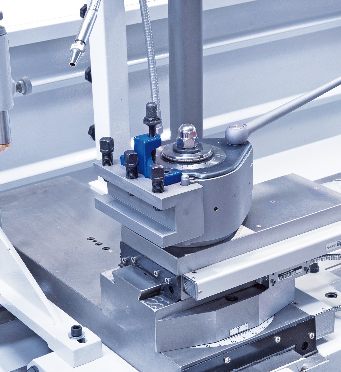 Produktionsdrehmaschine Titan 560 x 1500 Pro inkl. 3-Achs-Digitalanzeige *