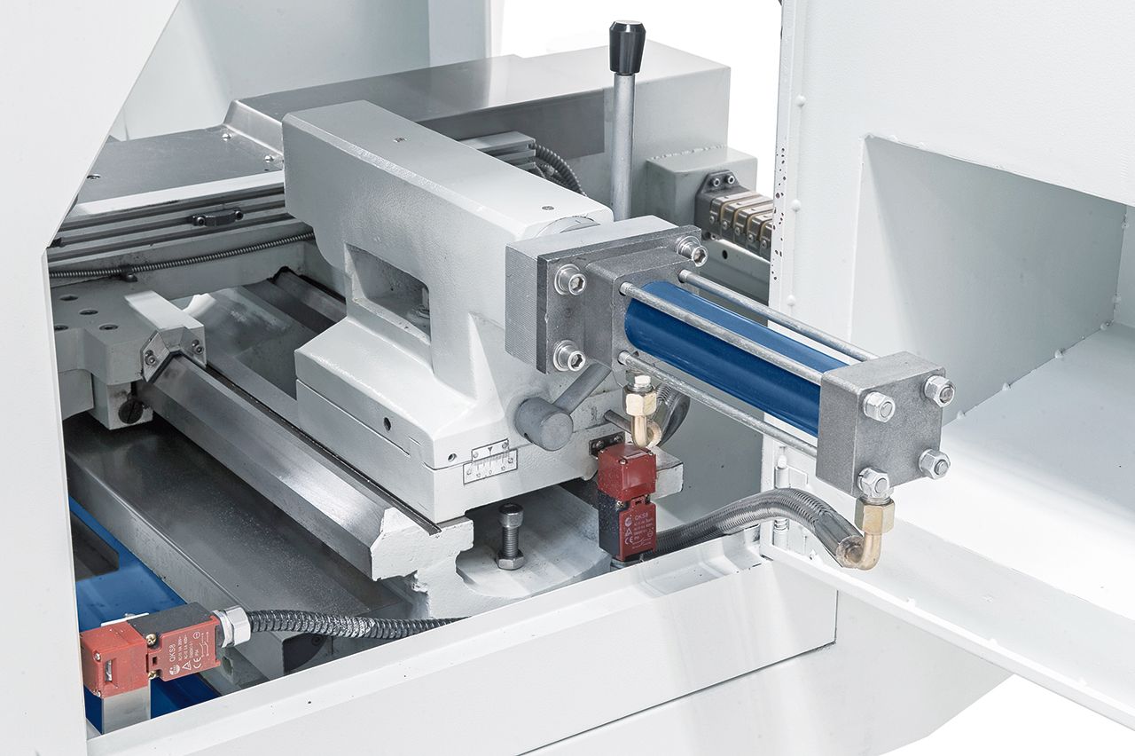CNC-Drehmaschine CK 360 x 750 *