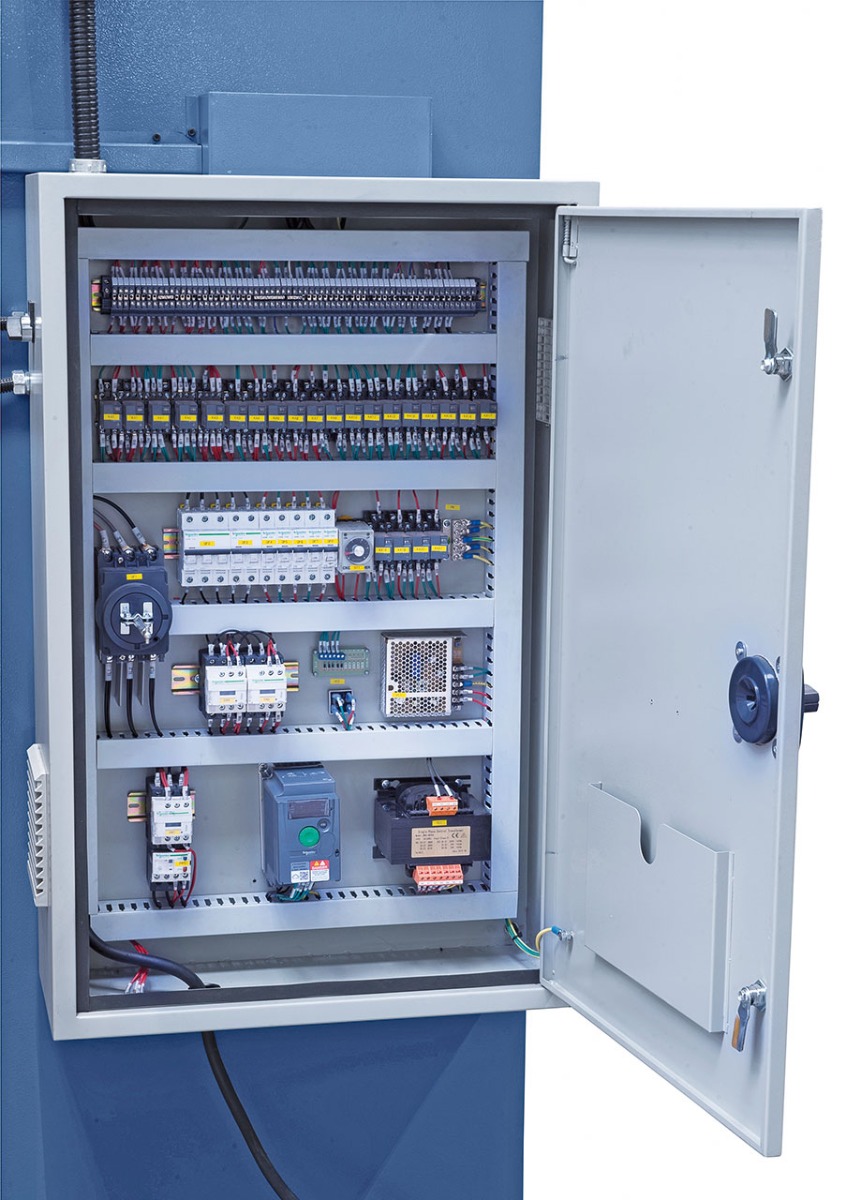 Hochwertige Elektrokomponenten 
von z.B. Schneider Electrics