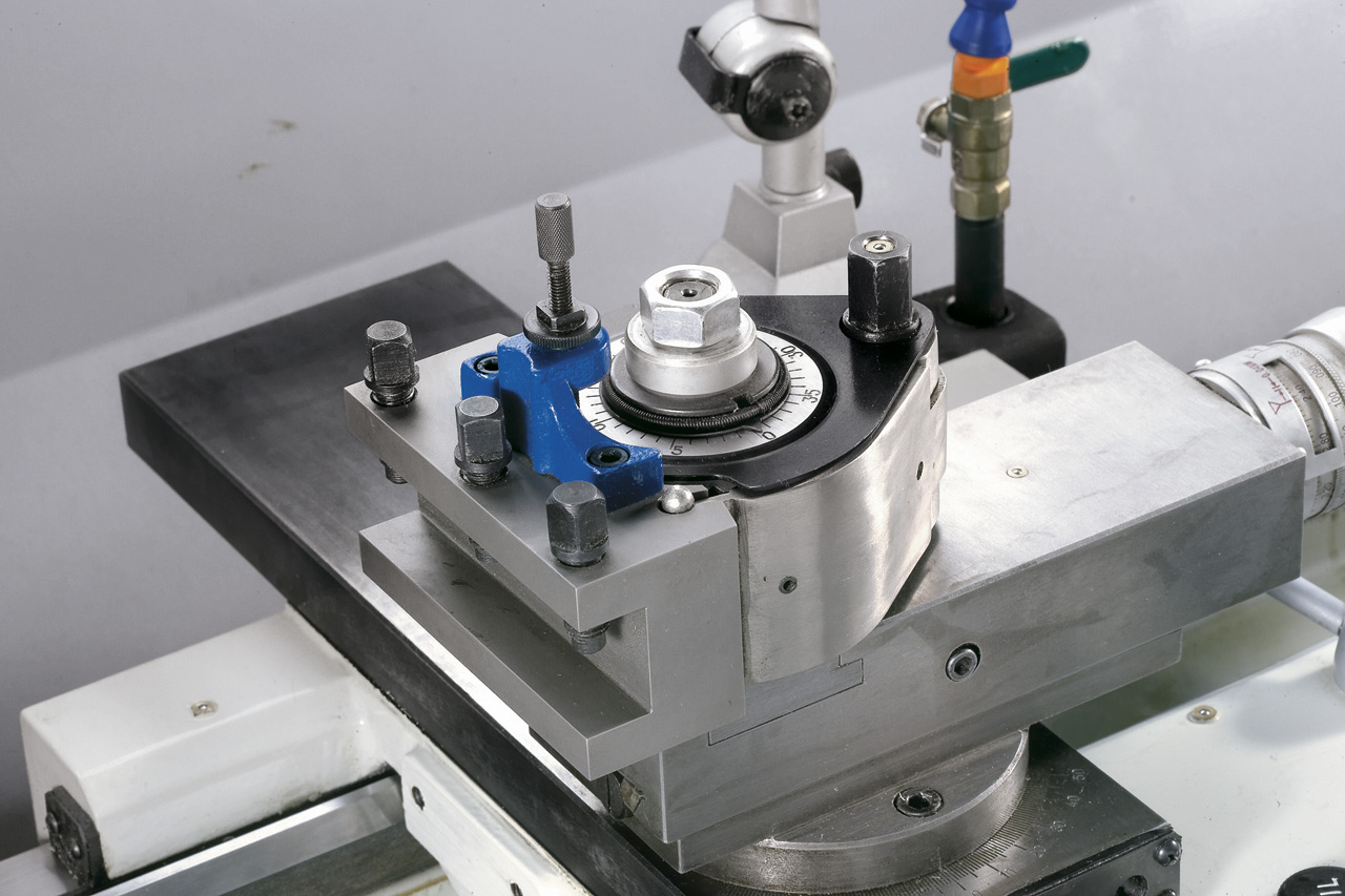 Universaldrehmaschine Master 400 x 1000 inkl. 3-Achs-Digitalanzeige