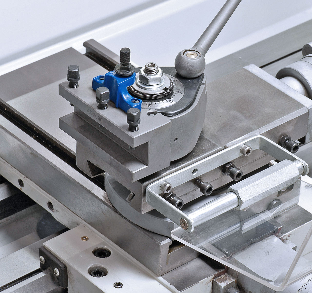 Leitspindel-Drehmaschine Profi 550 PRO / 400 V inkl. 2-Achs-Digitalanzeige ES-12 V