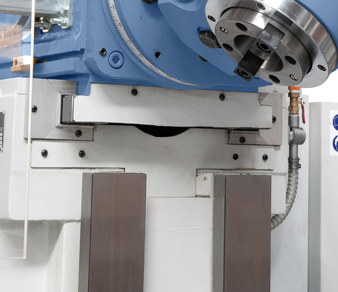 Universalfräsmaschine VARIOMILL FU 2000 E Servo *